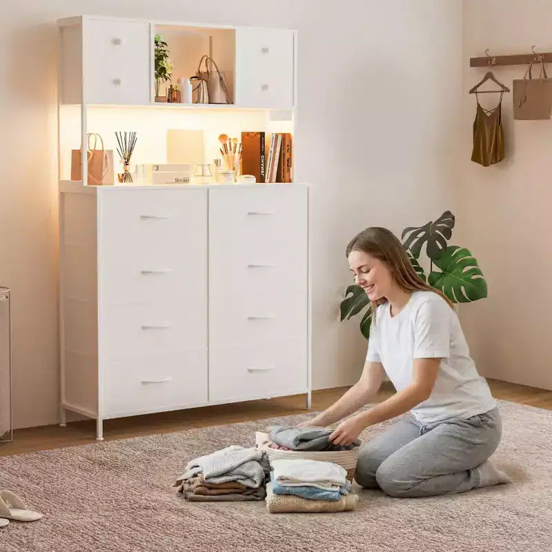 Cassettiera in tessuto a 12 cassetti con ripiani aperti, piano in legno e struttura in metallo per camera da letto