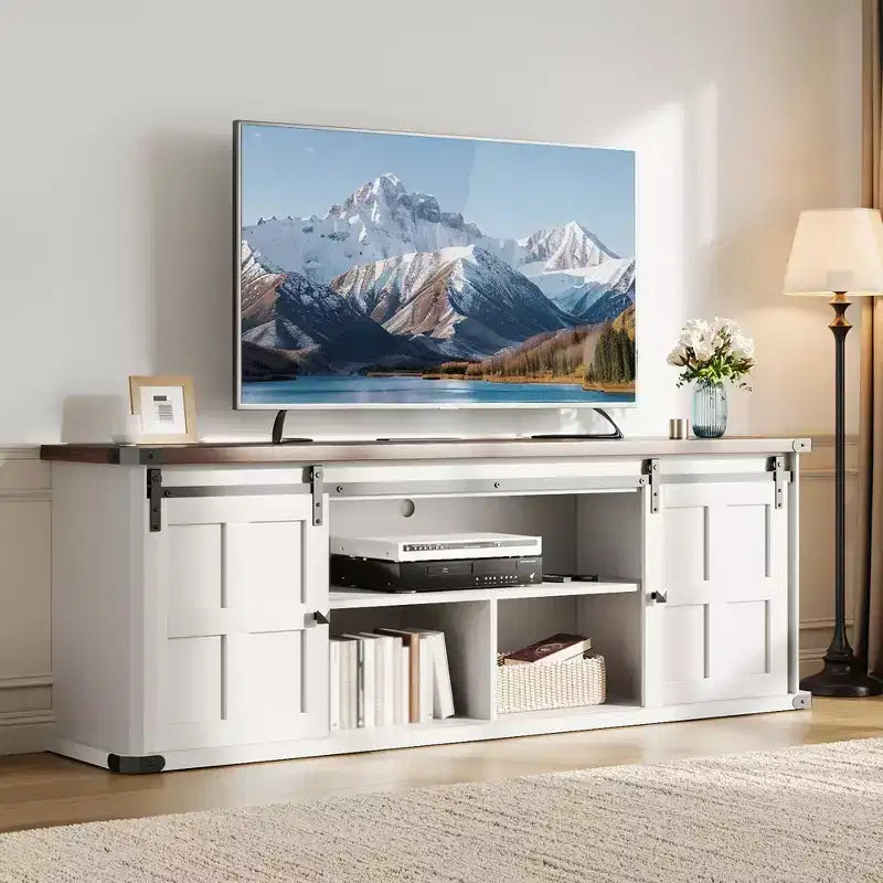 Mobile porta TV rustico per TV da 75 pollici con presa di corrente, lungo mobile TV con ante scorrevoli a persiana per soggiorno, camera da letto, nero bianco