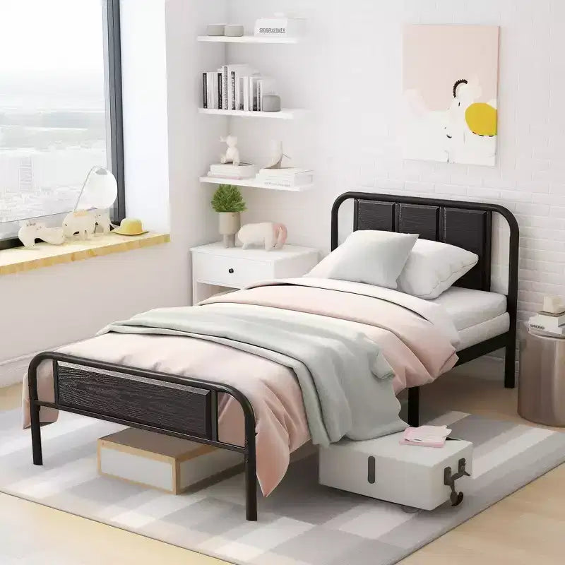 Struttura letto con testiera in legno industriale, piattaforma, capacità 300 kg
